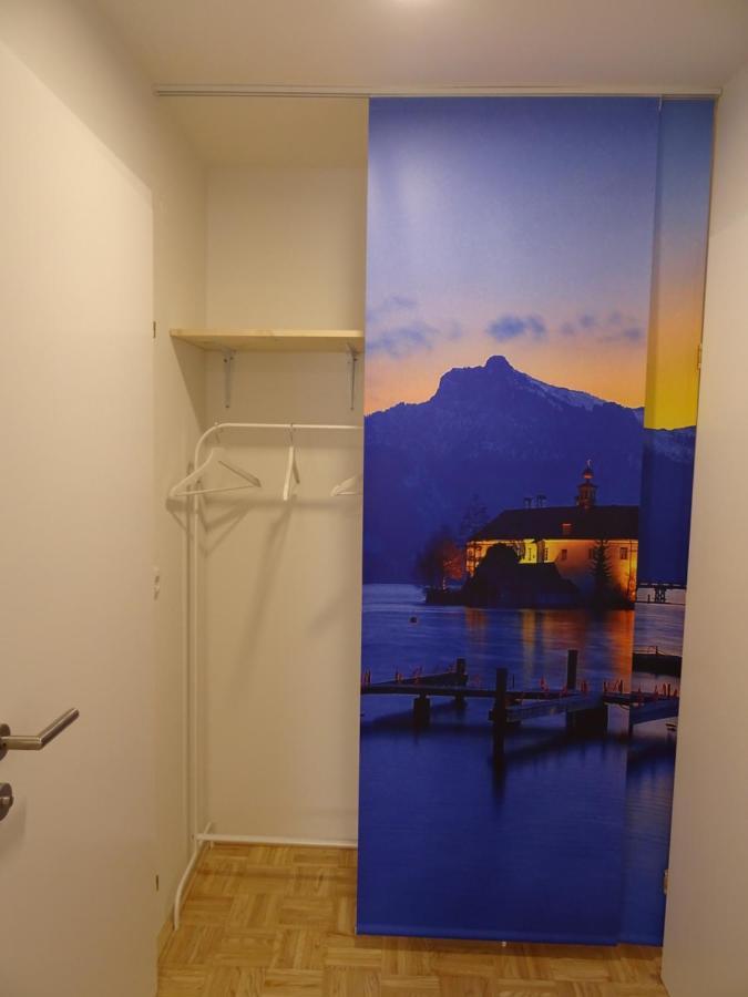 Homely Apartment In The Center With Garden View Gmunden Exteriör bild